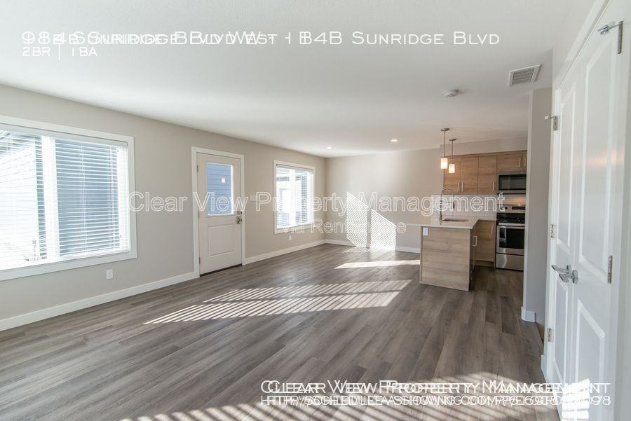 94 Sunridge Blvd W - Photo 2 of 14
