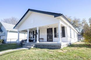 423 Villa Ave - Photo 1 of 1