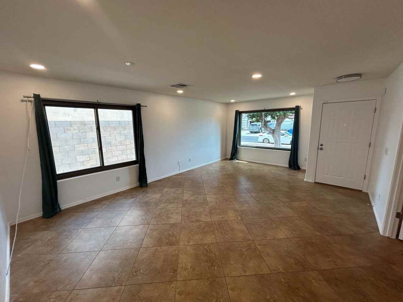 3126 W Zachary Dr - Photo 7 of 22