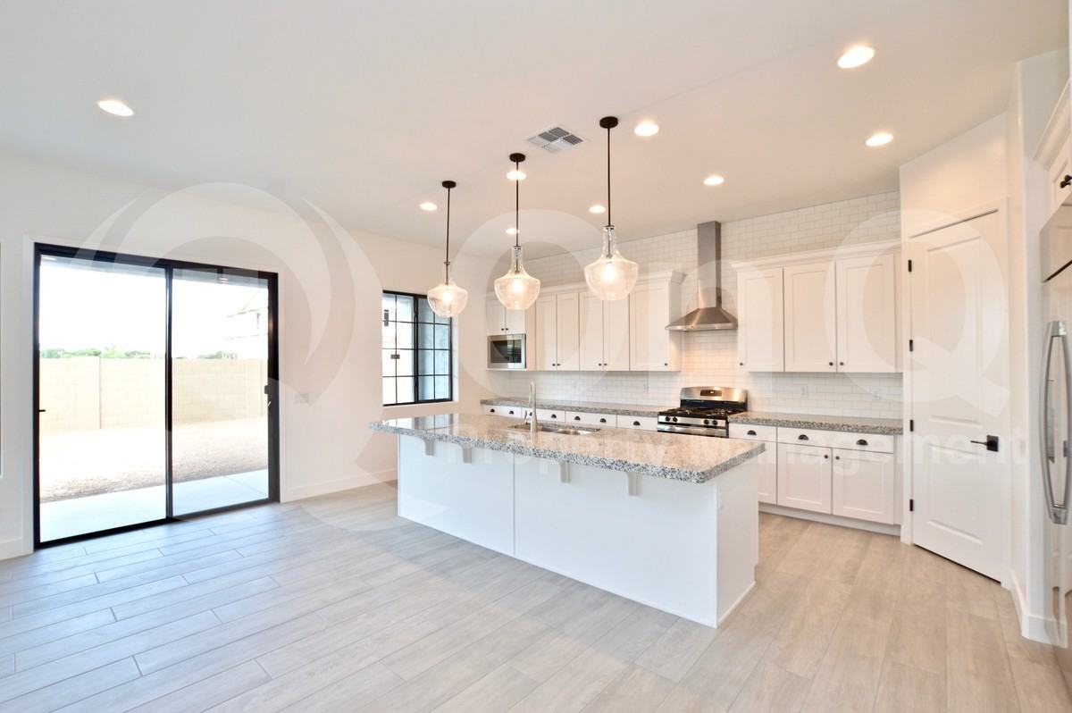 2224 E Canary Dr - Photo 3 of 31