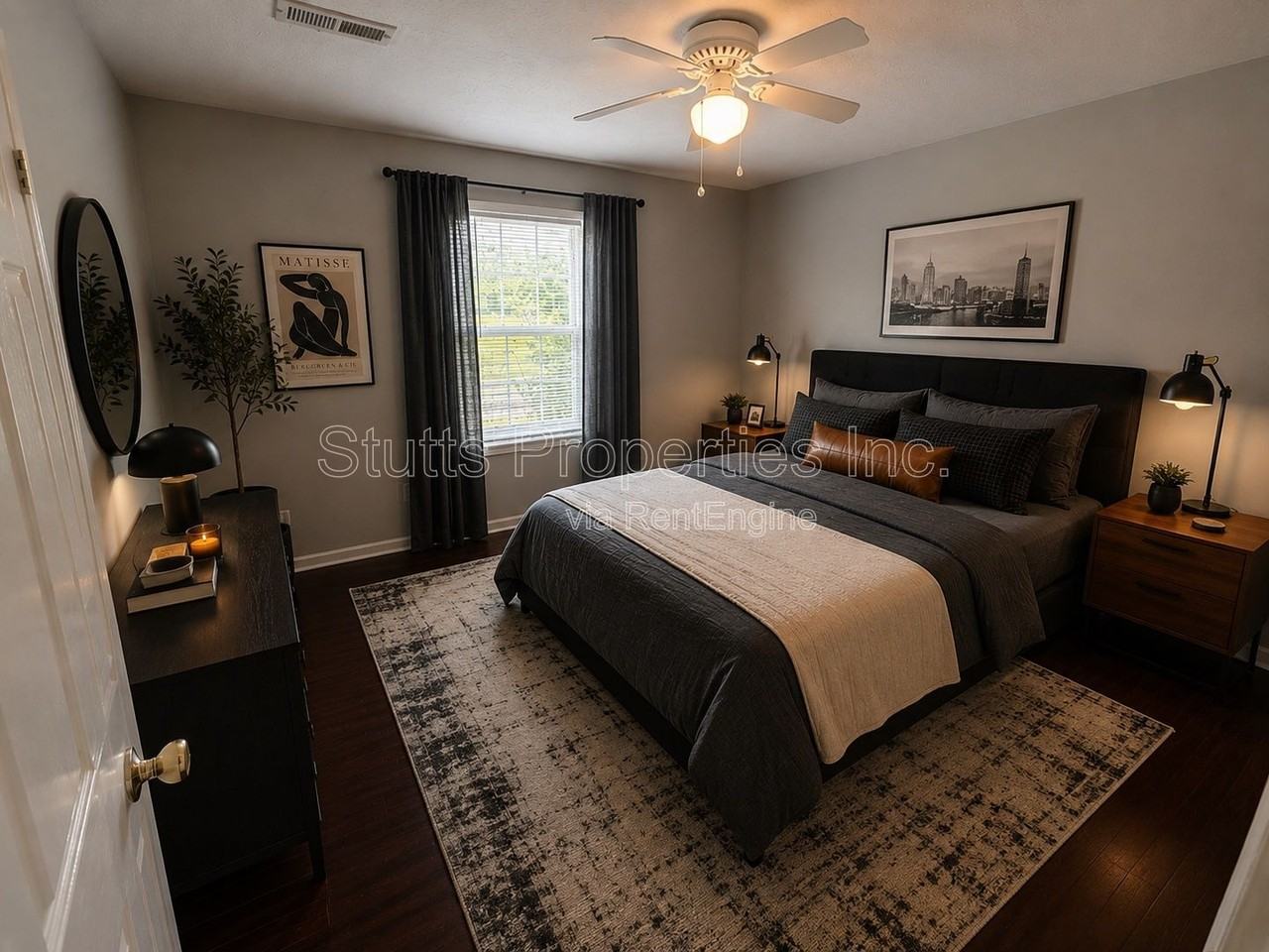 406 Jackson Ave #C - Photo 2 of 7