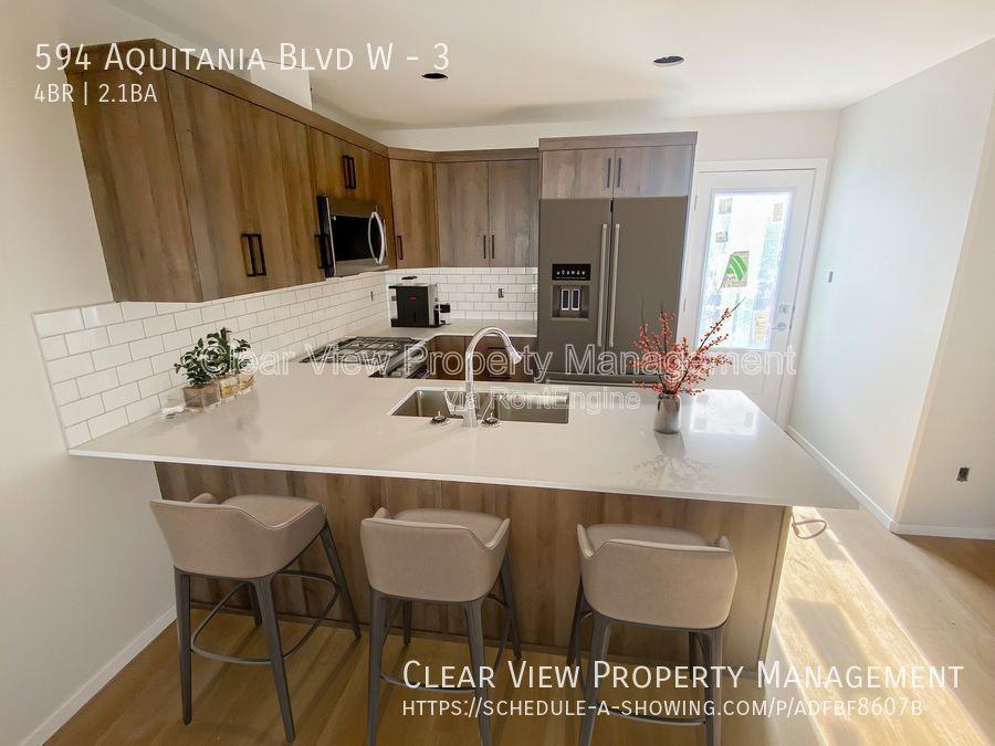 594 Aquitania Blvd W #3 - Photo 4 of 8