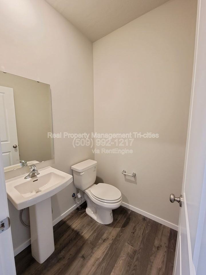 7752 Ranchland Ln - Photo 7 of 32