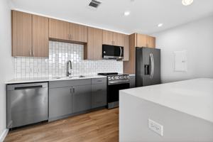 featured image of 505 E Emma Ave