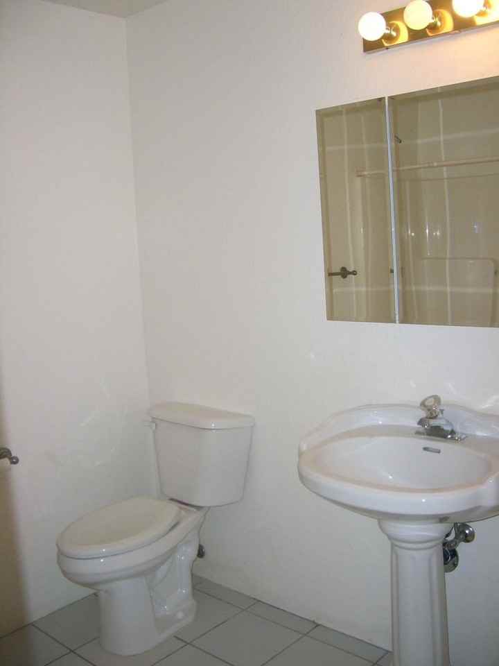 2440 E Calle Bacardi - Photo 6 of 12