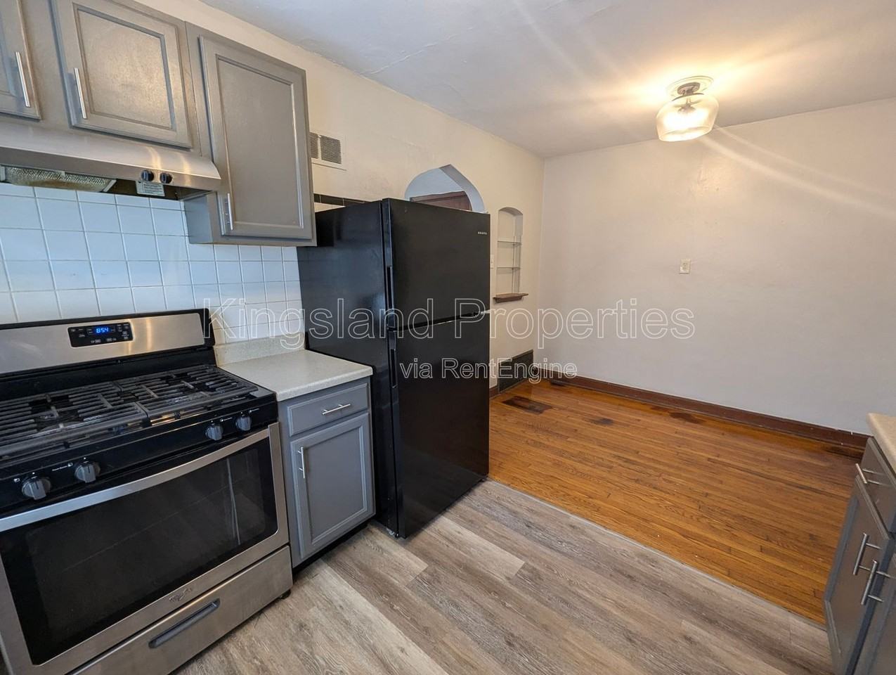 3910 Chippewa St #1F - Photo 7 of 13