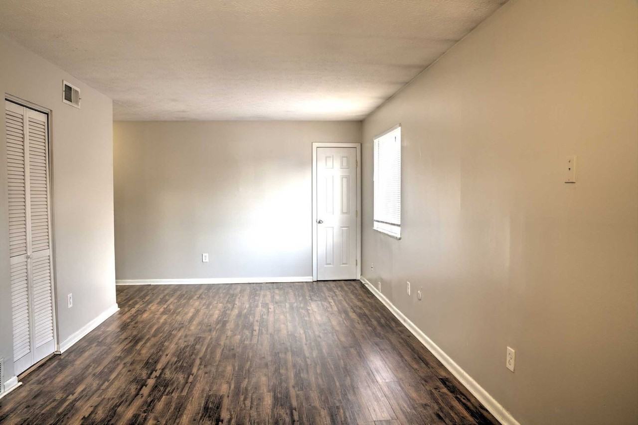 1292 Courtland Ave #B - Photo 5 of 12