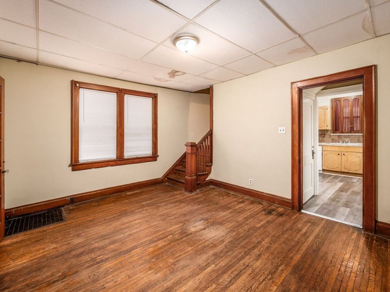 385 E 13th Ave - Photo 7 of 22