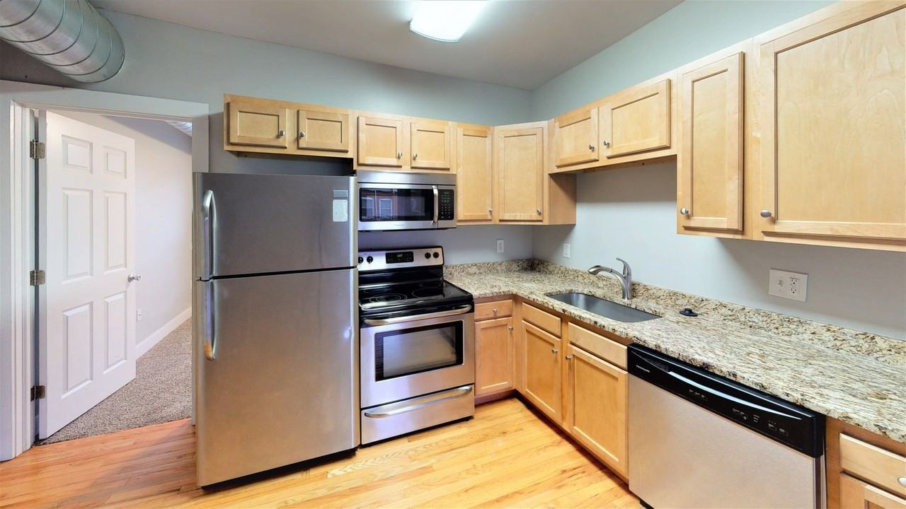 1651 N Pearl St - Photo 2 of 6