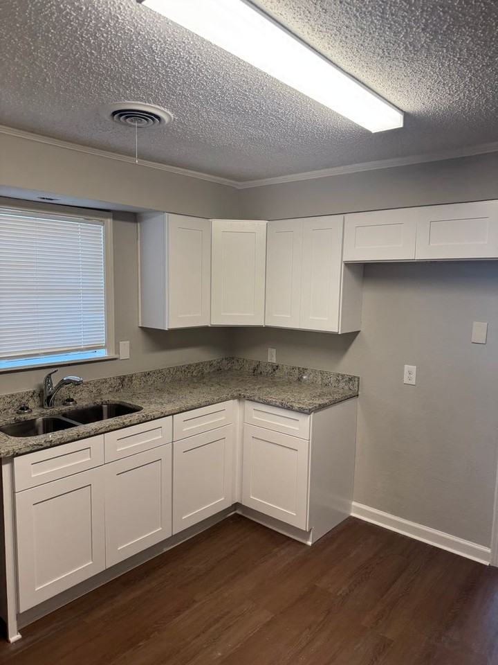 297 Eastview St - Photo 2 of 17