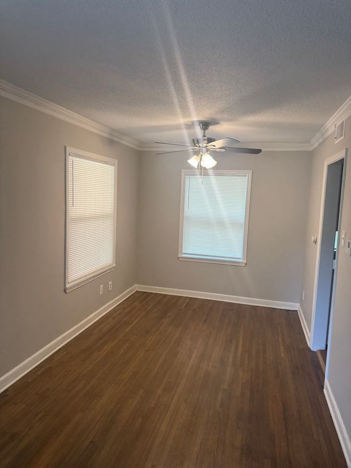 1334 Parkland Rd - Photo 2 of 15
