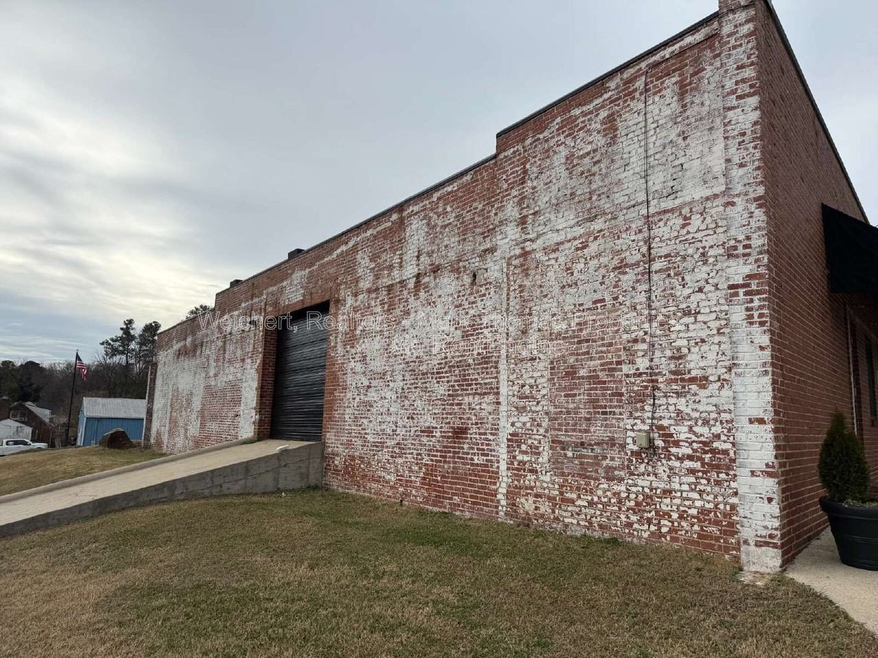 141 Depot St - Photo 3 of 22