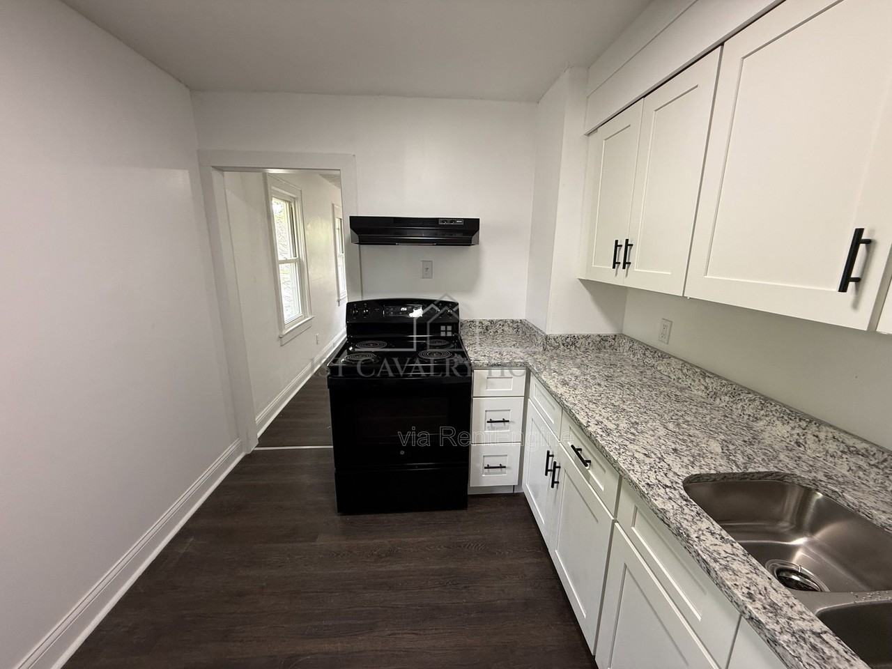 778 Ravenswood St - Photo 7 of 34