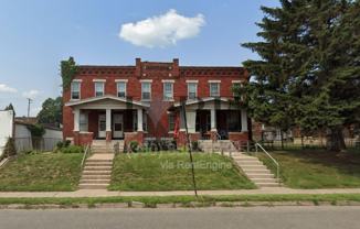 1267 E Livingston Ave - Photo 1 of 1