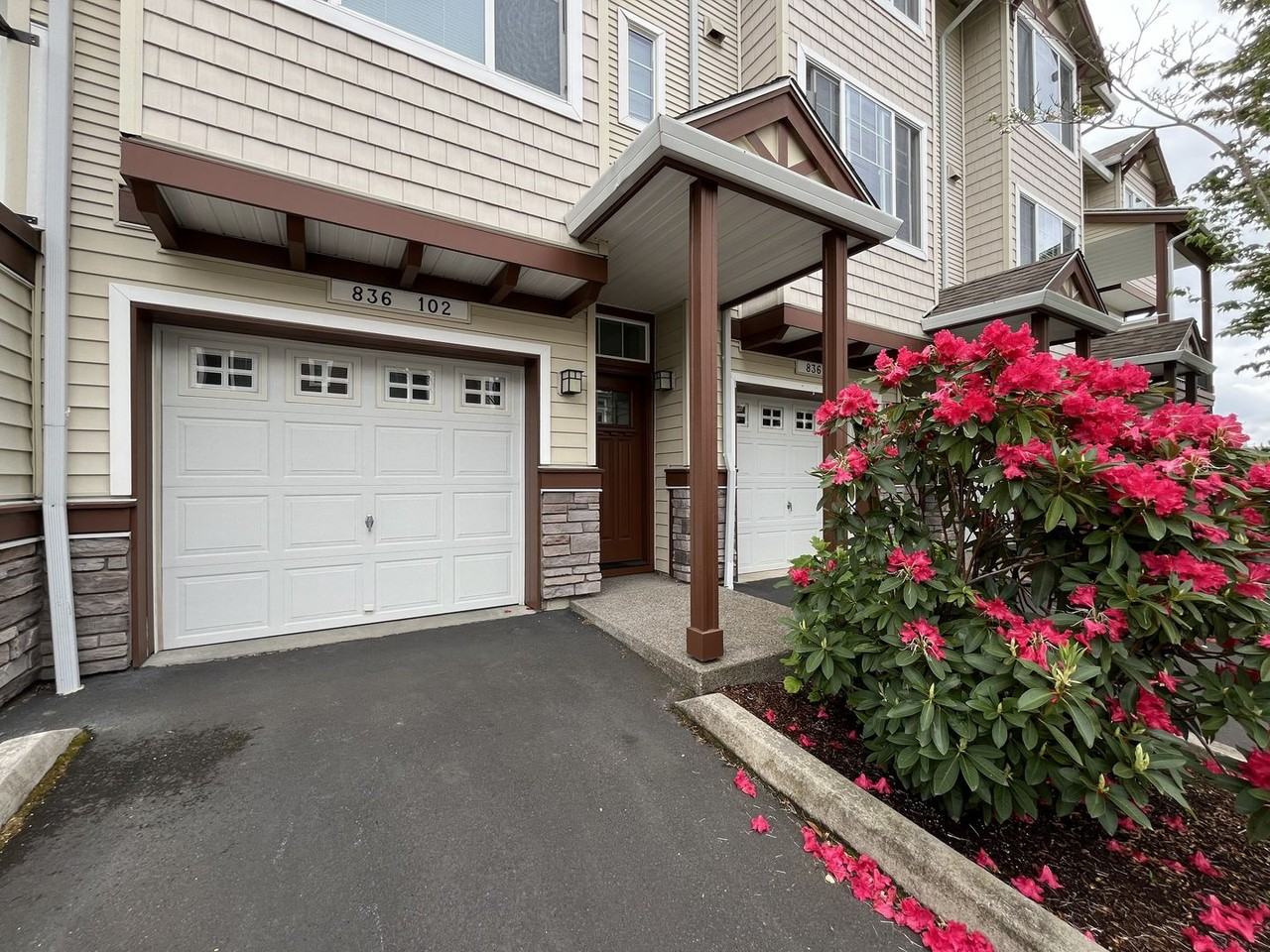 836 Nw 118th Ave - Photo 4 of 42