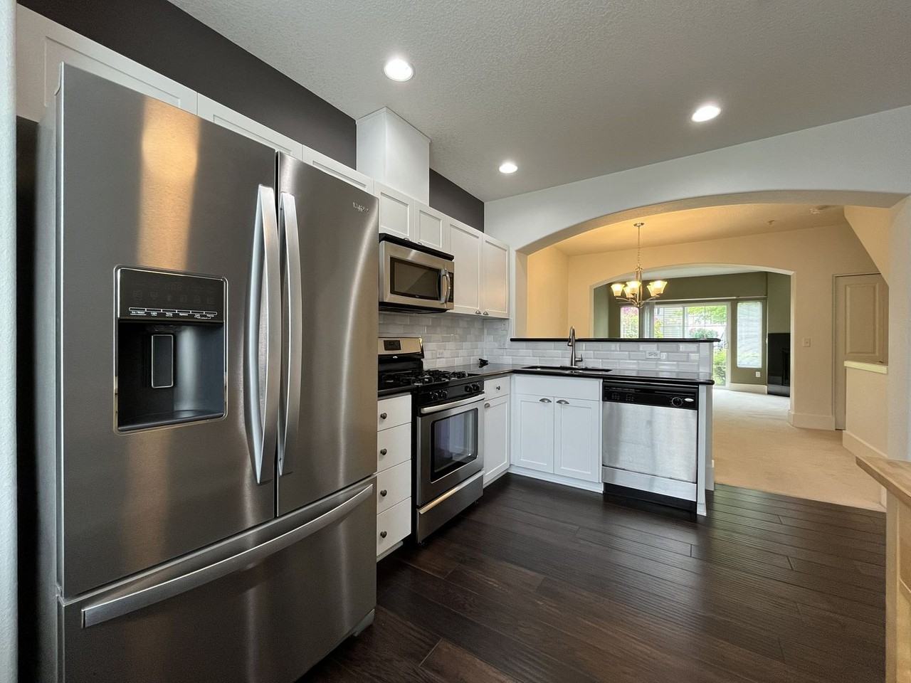 836 Nw 118th Ave - Photo 7 of 42