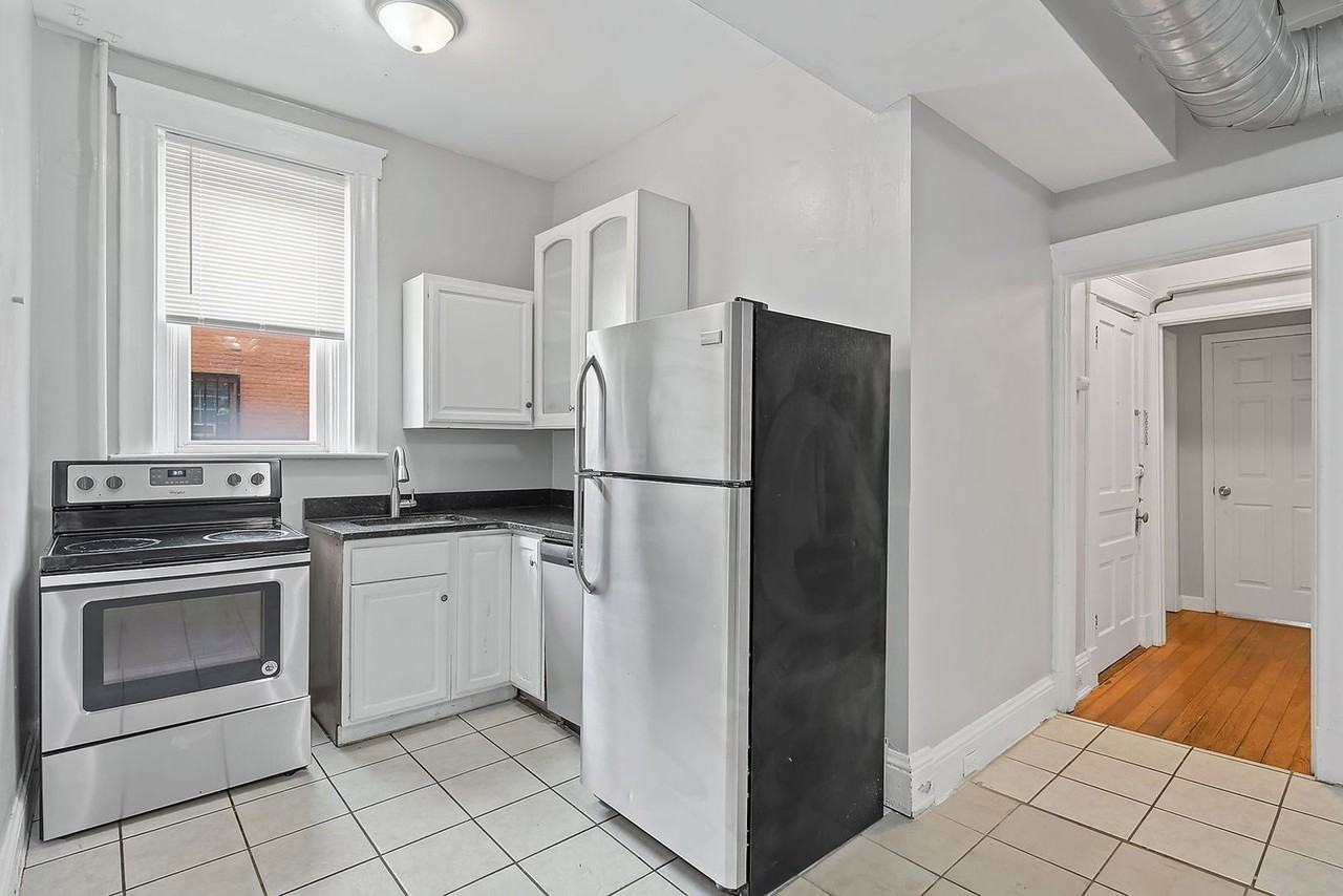 60 W Mcmillan St #1 - Photo 7 of 21