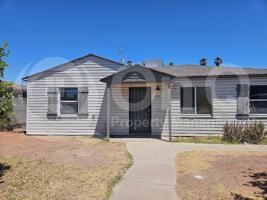 featured image of 3026 W Pierce St
