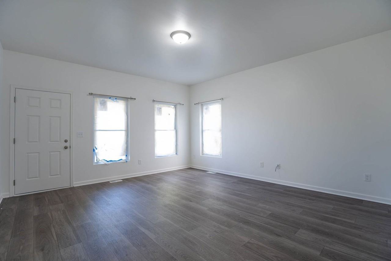 373 E 13th Ave - Photo 6 of 13