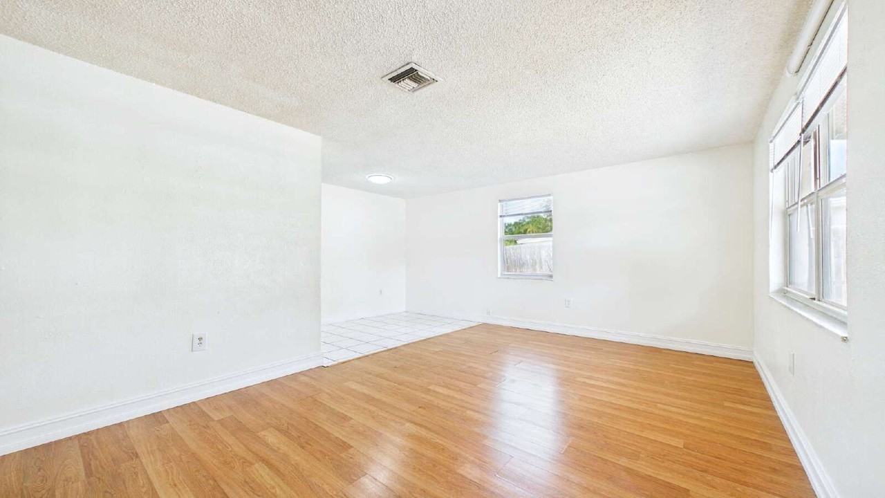 6132 100th Cir N - Photo 6 of 21