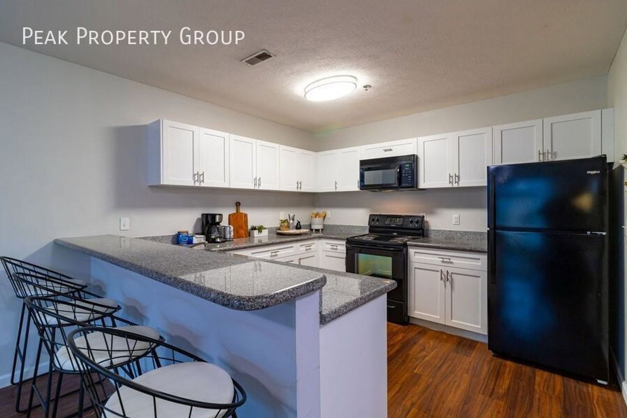 250 Chittenden Ave #206 - Photo 5 of 14
