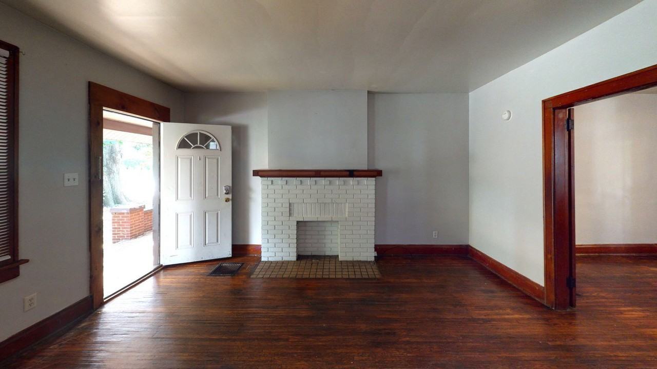 383 E 13th Ave - Photo 5 of 18