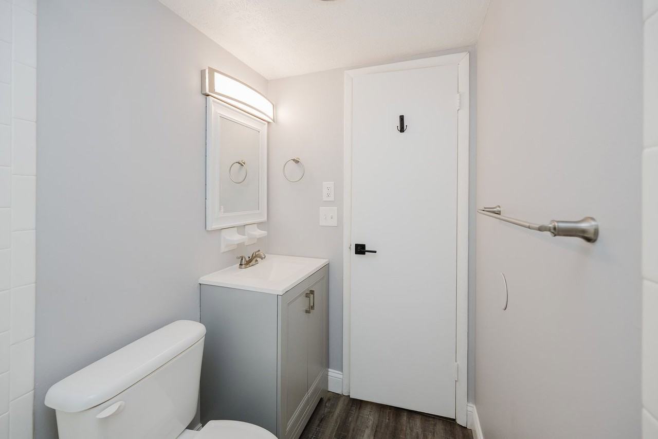 6300 Montgomery Rd #8 - Photo 6 of 12