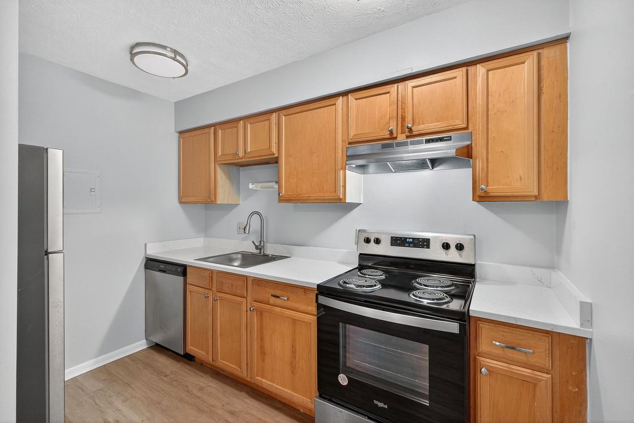 2419 2419 Ohio Ave- Immediate Move in #L - Photo 2 of 16