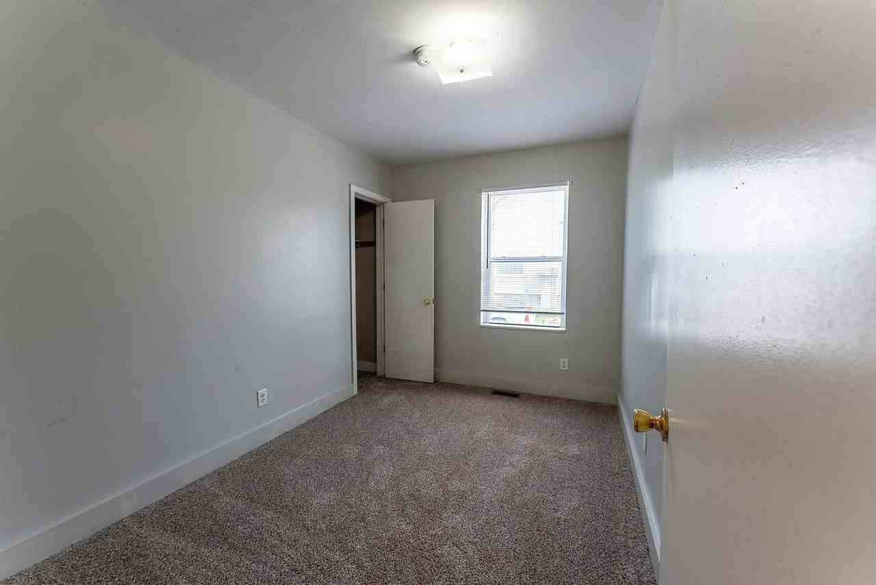 1300 N 5th St - Photo 4 of 13
