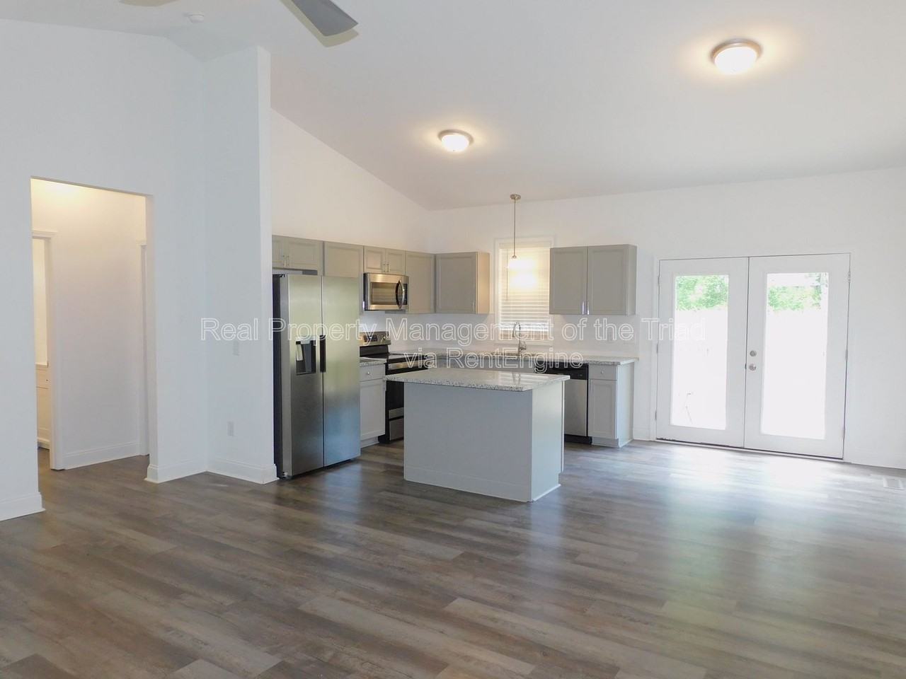 3773 Hinshaw Country Rd - Photo 4 of 22