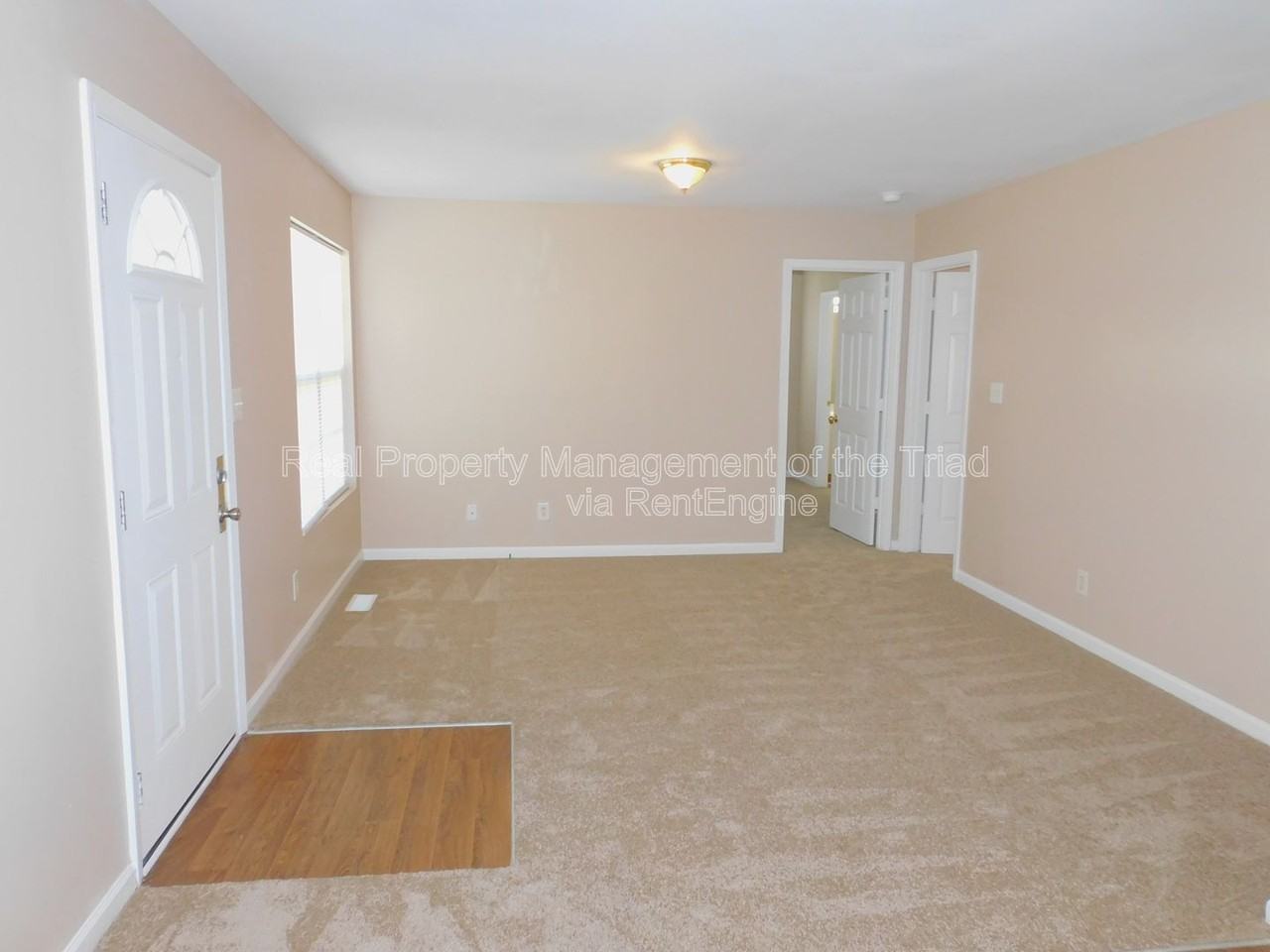 909 Beaumont Ave - Photo 2 of 22