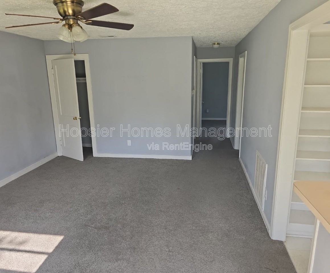 2202 N Kitley Ave - Photo 6 of 7