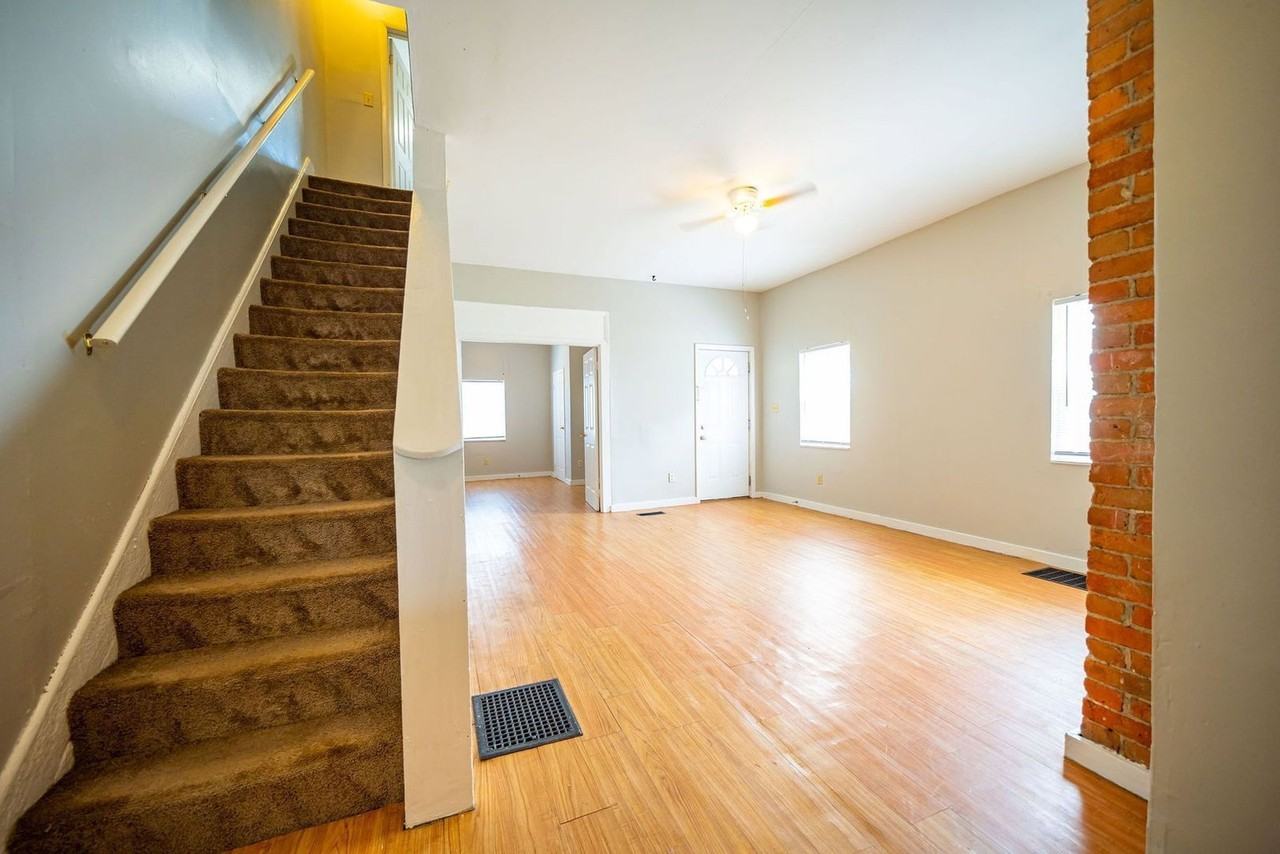 757 Wager St - Photo 6 of 14