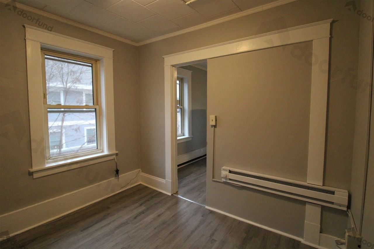 10 Arch St #5 - Photo 4 of 8