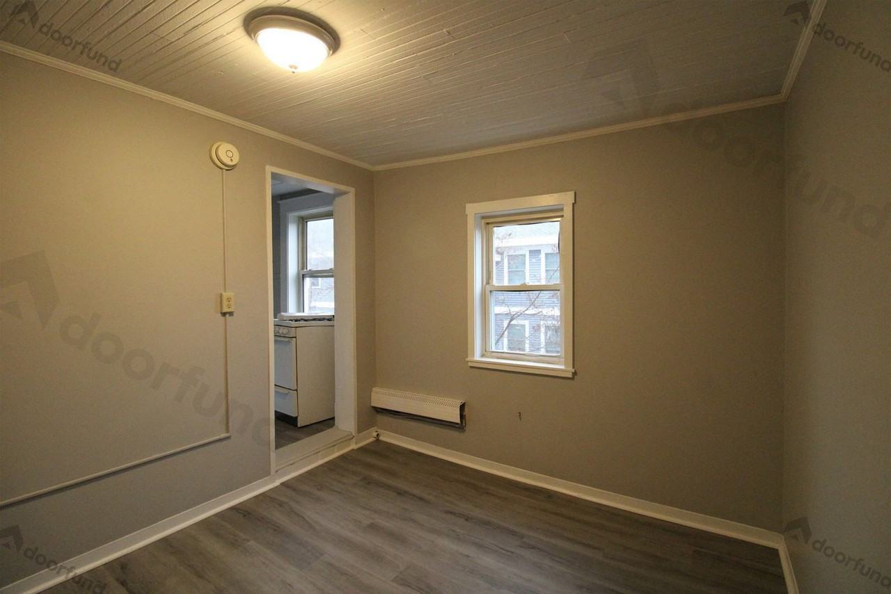 10 Arch St #5 - Photo 6 of 8