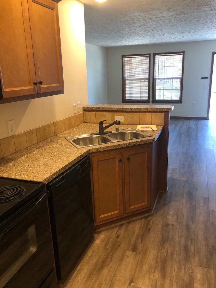 24 Central Ave - Photo 4 of 9