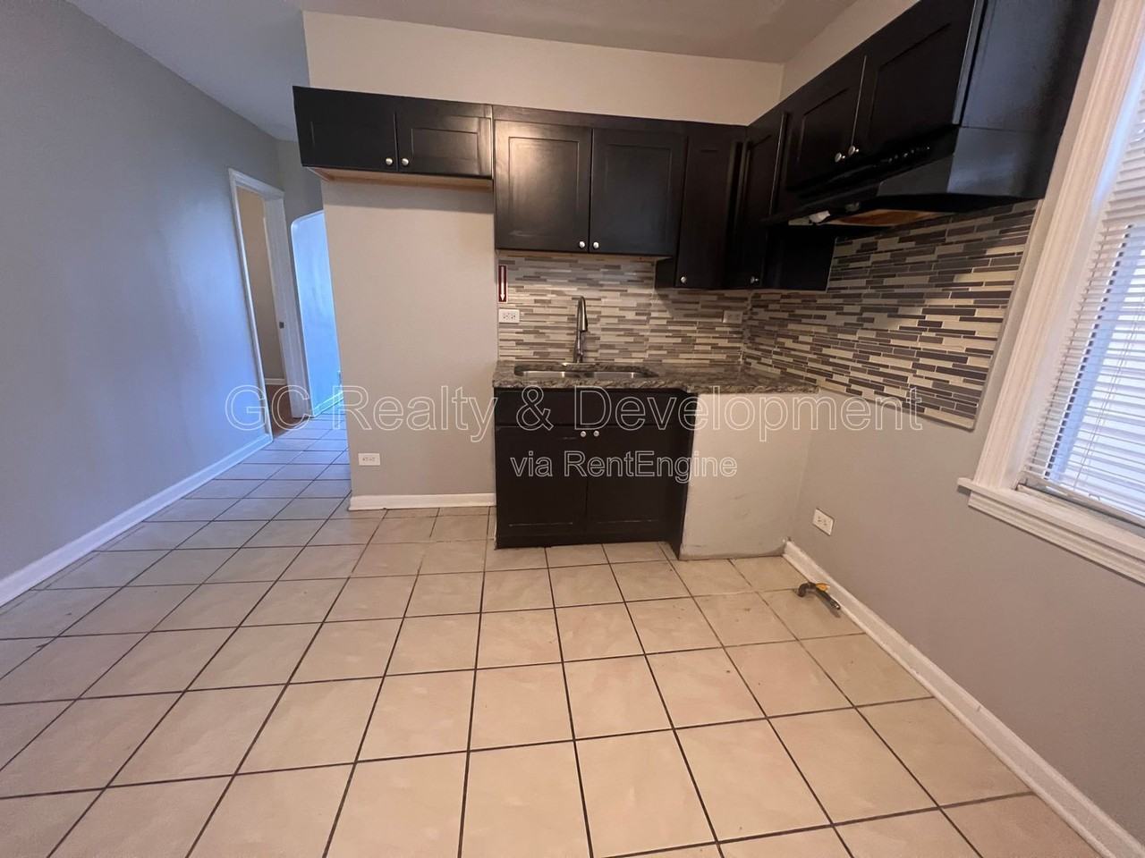 8336 S Kingston Ave #1 - Photo 4 of 12