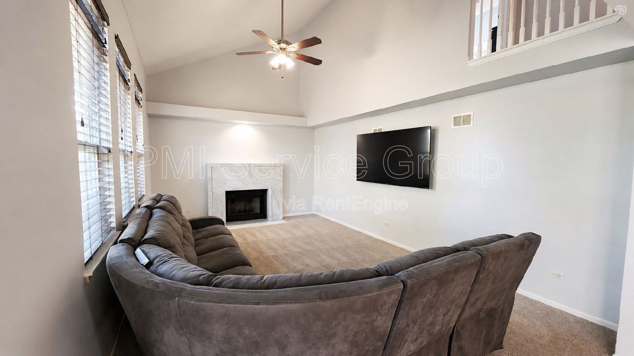 2903 Carol Dr - Photo 4 of 21