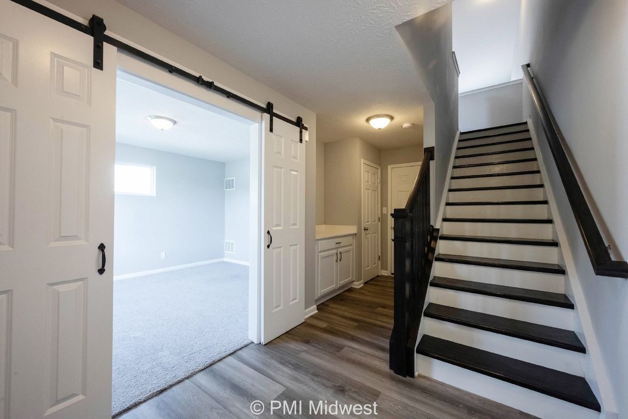 2952 W New York St - Photo 5 of 43