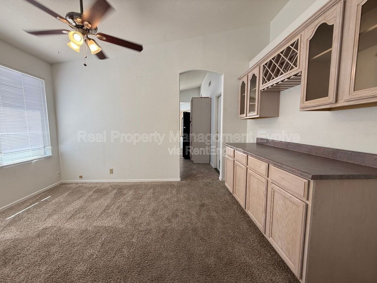 4260 E Rosemonte Dr - Photo 6 of 35