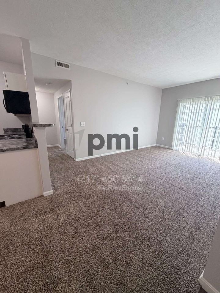 866 Taylor Station Rd #866-302 - Photo 4 of 12