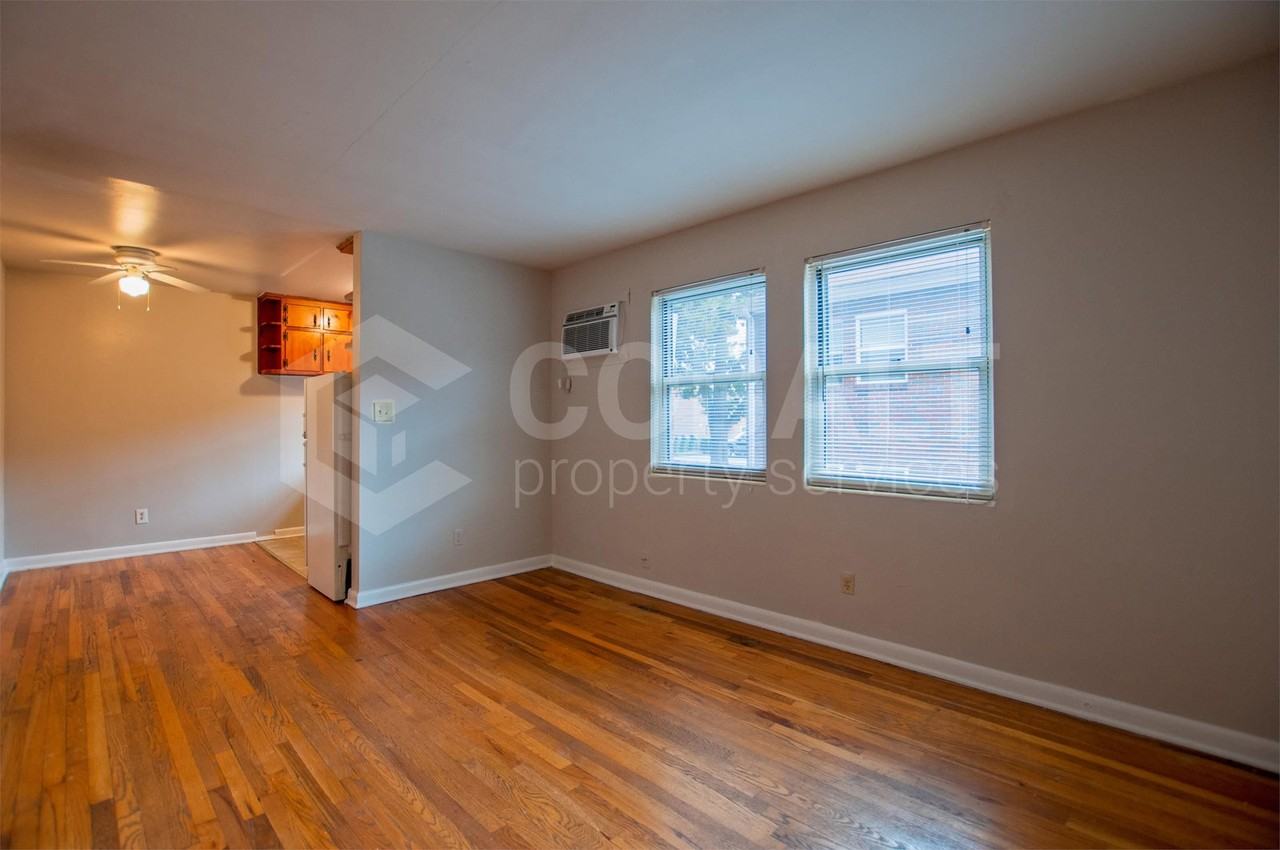 944 Saint Charles Ave Ne #9 - Photo 2 of 15