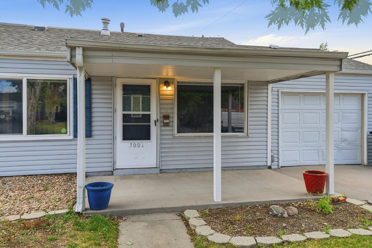 3001 S Grape Way - Photo 2 of 40