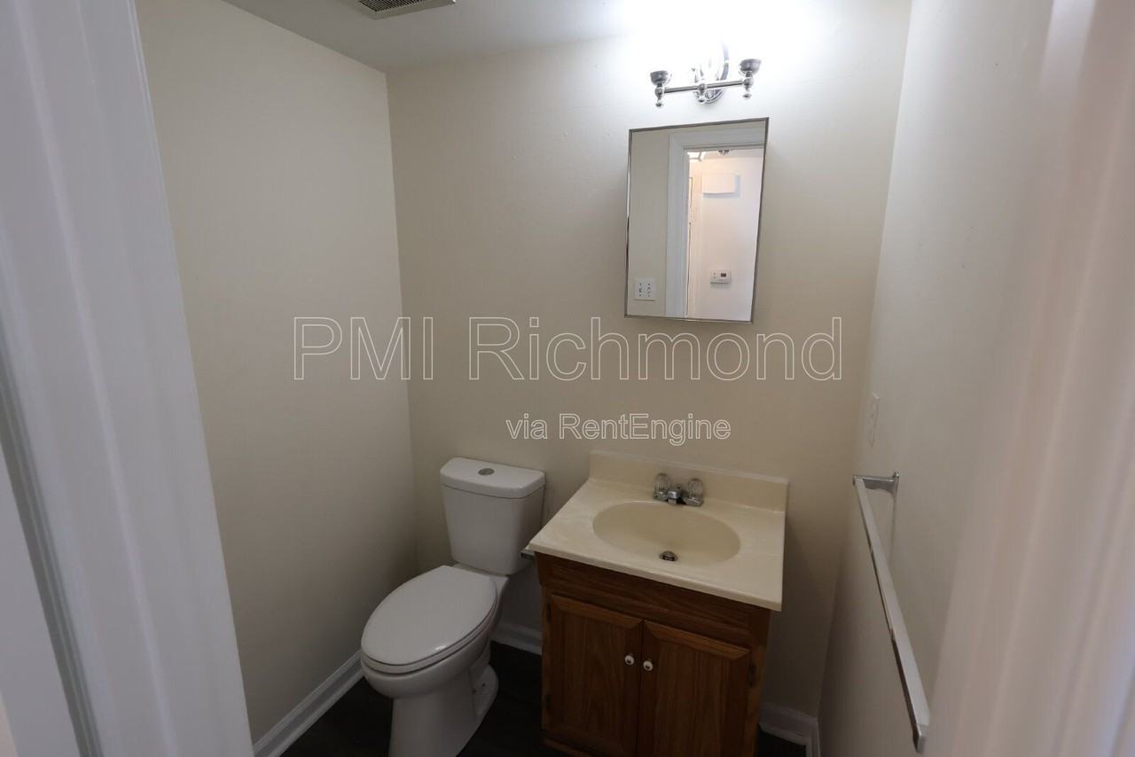 7843 Provincetown Dr - Photo 5 of 15