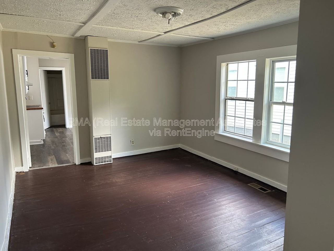 1048 W College Ext - Photo 6 of 6