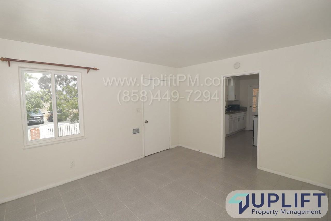 3011 Boston Ave - Photo 3 of 10