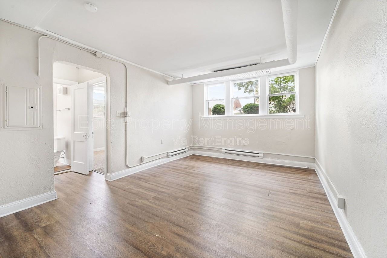 7100 Freda St #104 - Photo 7 of 11