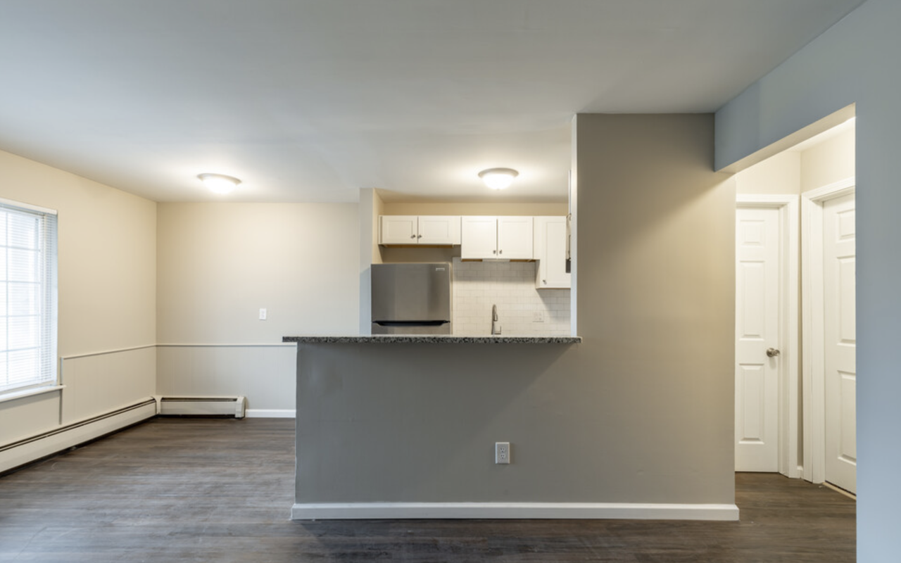 17020 Raupp St #101 - Photo 5 of 11
