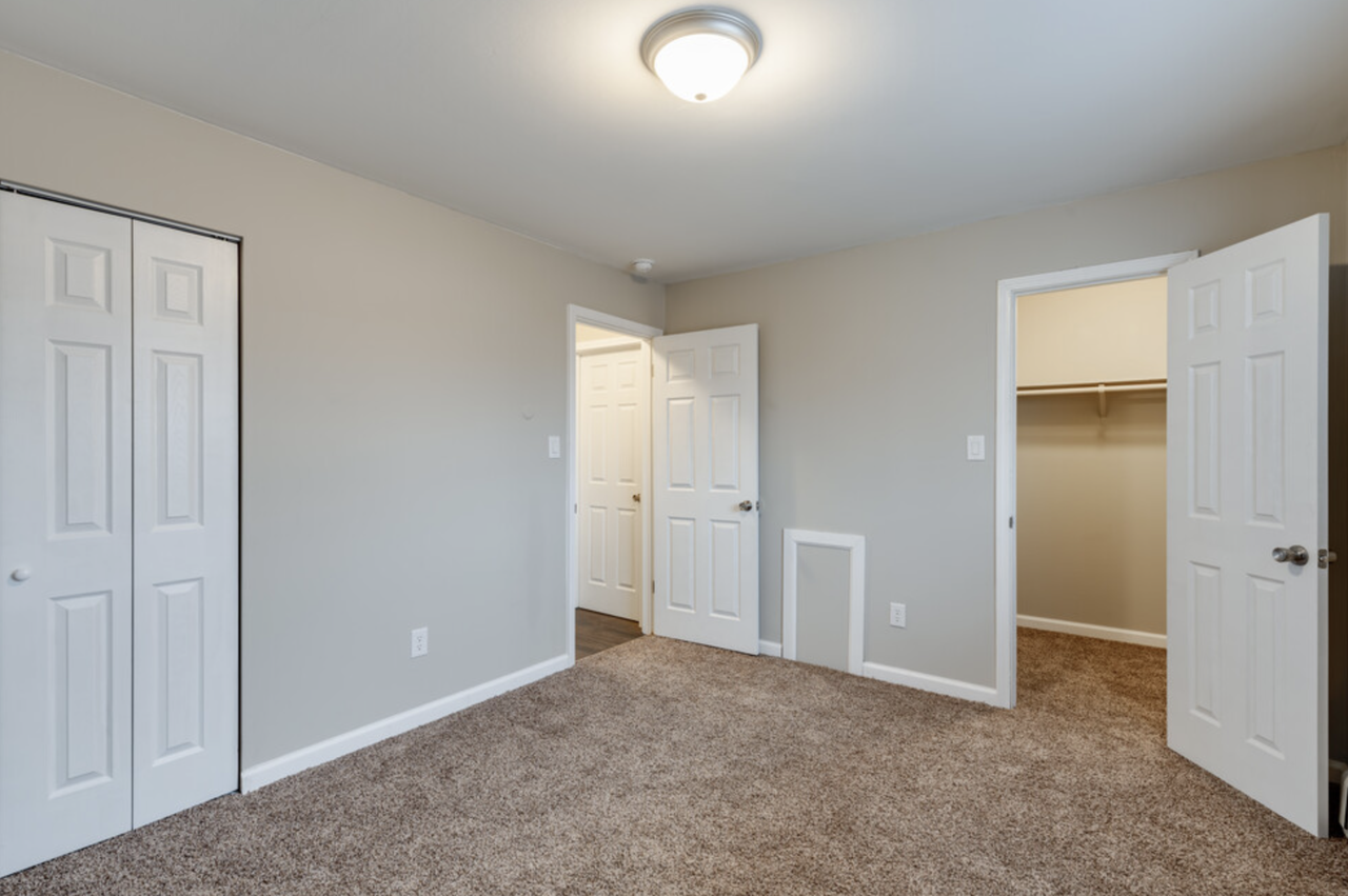 17020 Raupp St #101 - Photo 7 of 11