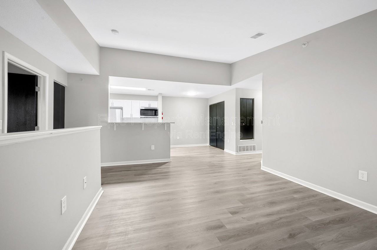 9010 Charlotte Ct - Photo 6 of 13